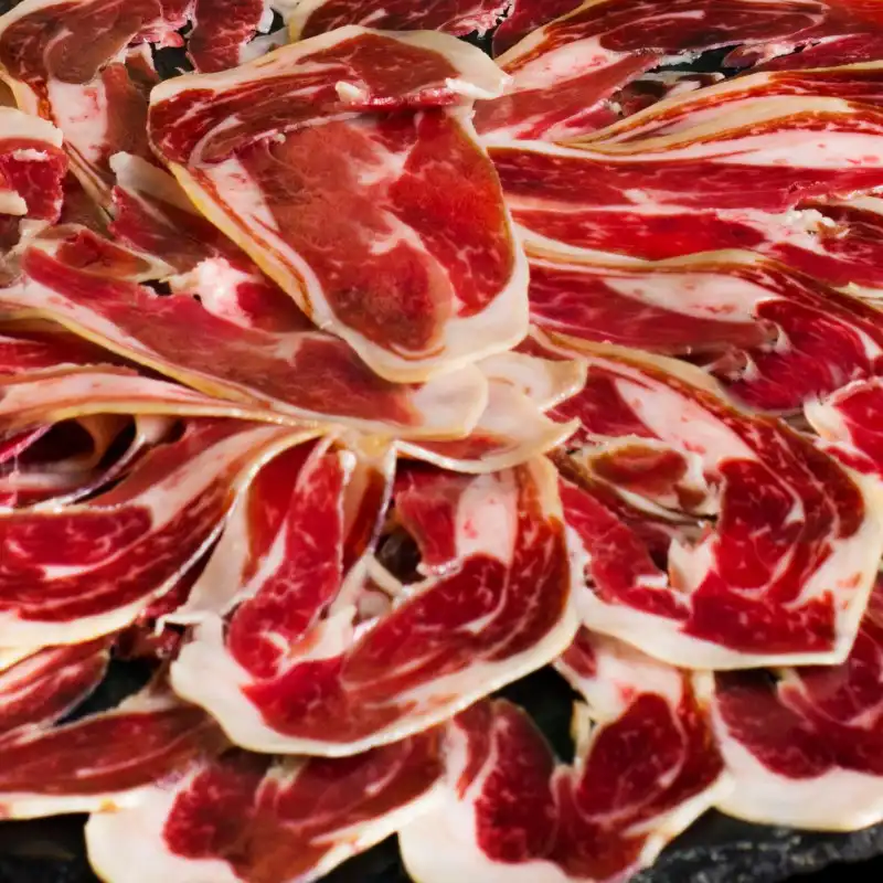 Centro Etiqueta Negra Lobel en Salamanca, alta gastronomía ibérica ideal para maridar con vino de Toro.